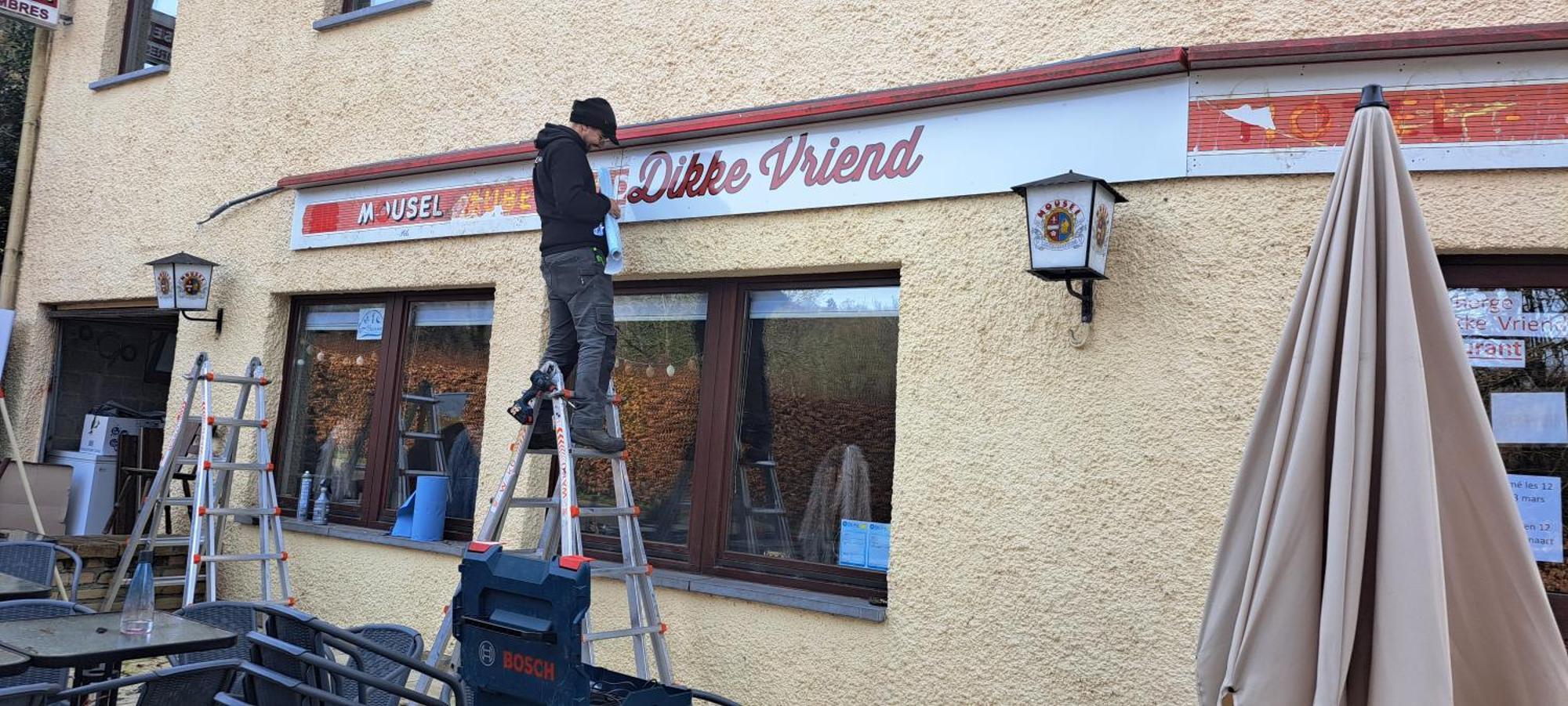 Dikke Vriend , Herberg & Taverne 吉尼 外观 照片