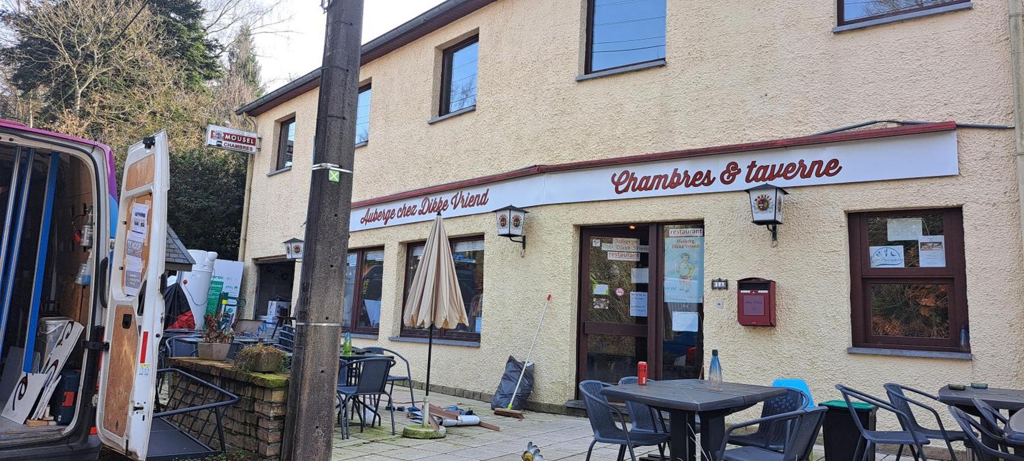 Dikke Vriend , Herberg & Taverne 吉尼 外观 照片