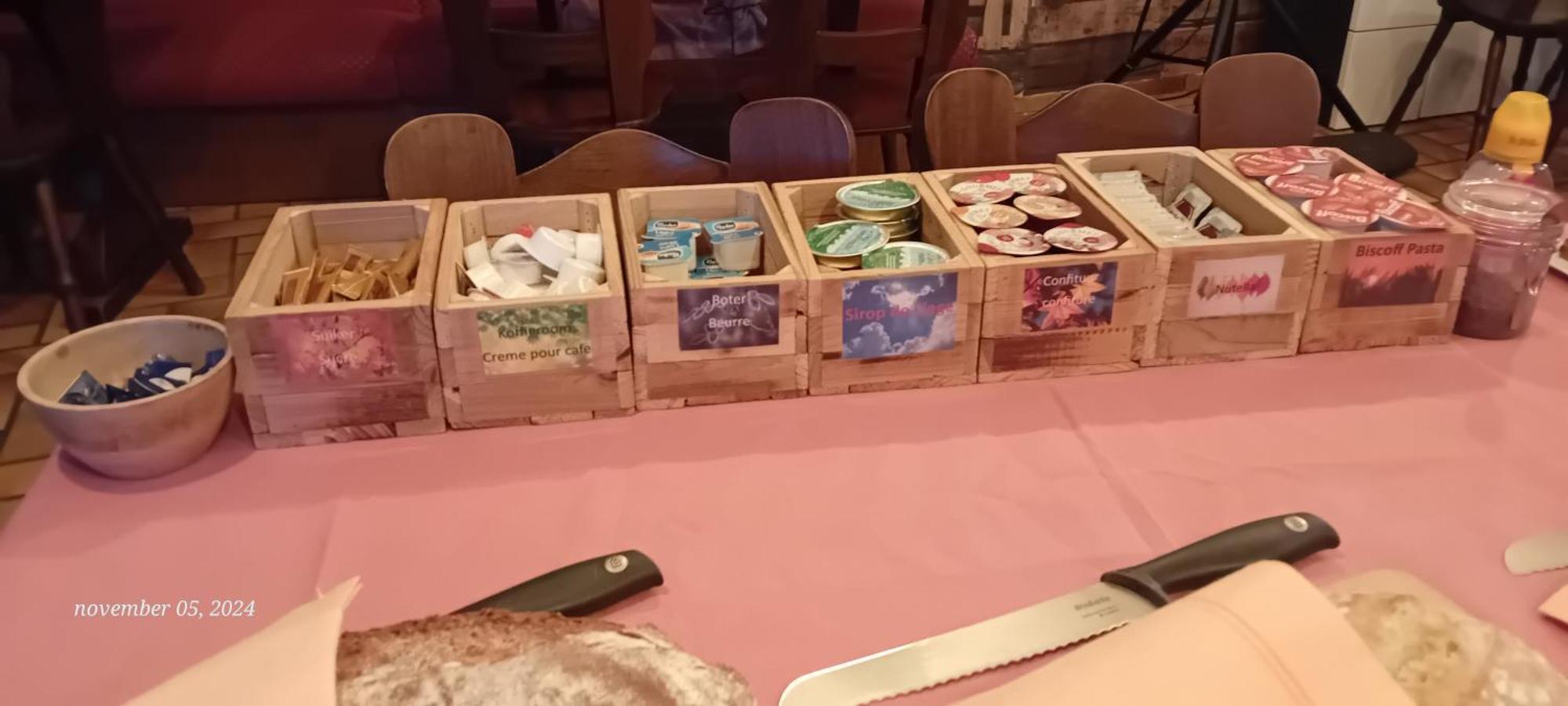 Dikke Vriend , Herberg & Taverne 吉尼 外观 照片